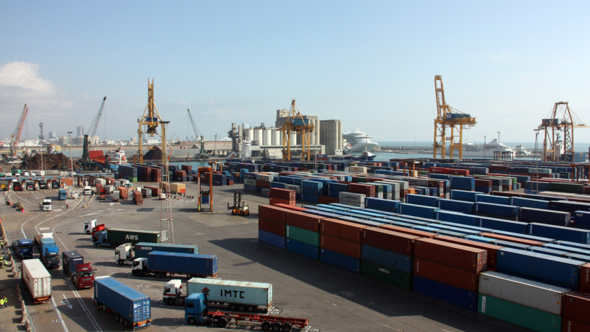 Vista aérea del puerto de Barcelona