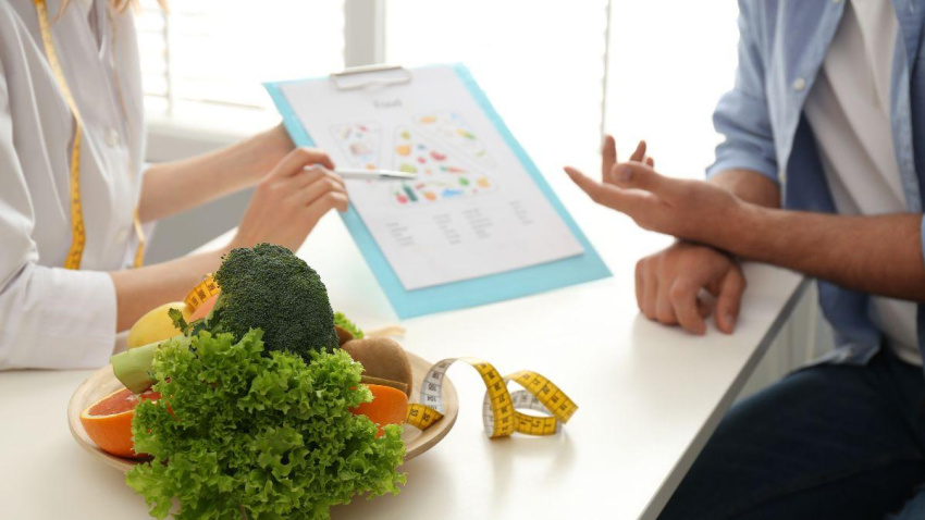 Evaluación, plan adaptado y ajustes continuos.