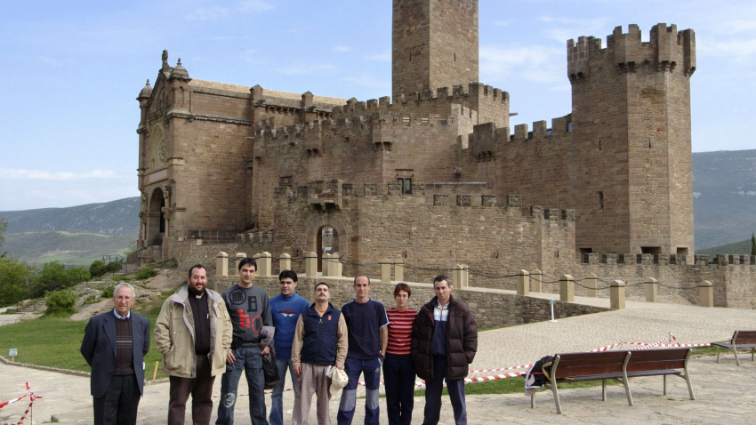 Diez reclusos del centro penitenciario de Pamplona visitaron Javier en el año 2006