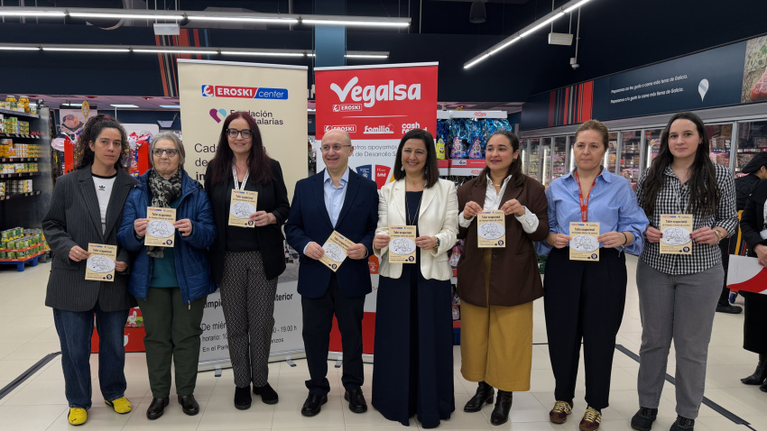 Inauguración do servicio de limpeza do Eroski Center de Betanzos