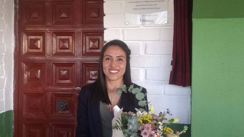 La árbitra Melissa López