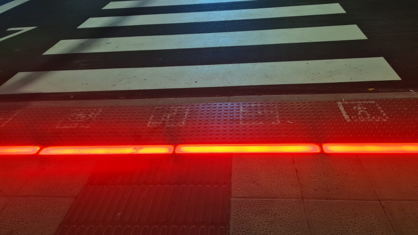 Semáforo para 'zombies' instalado en Mieres