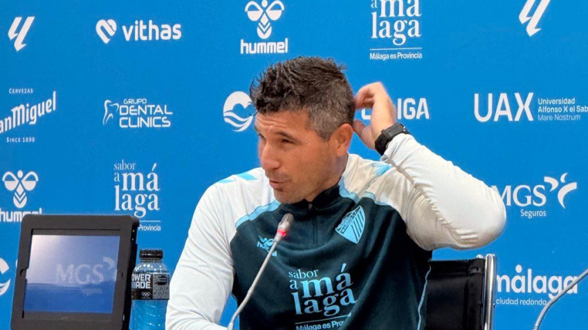 Funes en la rueda de prensa