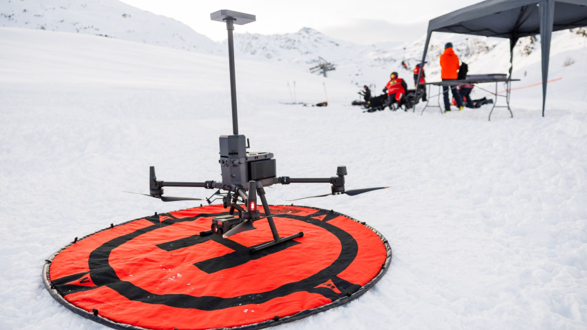 Uno de los drones utilizados en los rescates de IVAQ Technologies