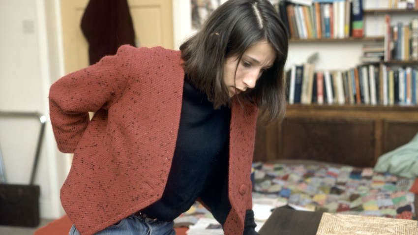 Mujer con dolor lumbar