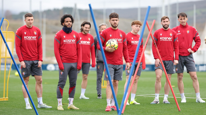 Osasuna entrenando en Tajonar