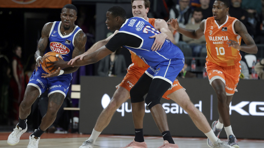 Valencia Básket no dio opción a UCAM CB