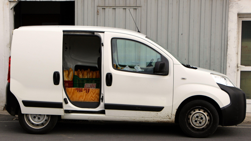 Imagen de recurso de una furgoneta con pan