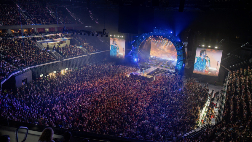El Roig Arena con un aspecto imponente en el concierto de Manuel Carrasco