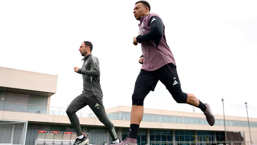 Kylian Mbappé, durante la sesión de este lunes de entrenamiento