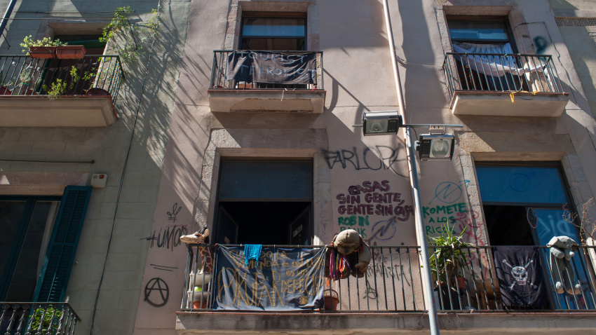 Un edificio okupado en Ciutat Vella, en Barcelona
