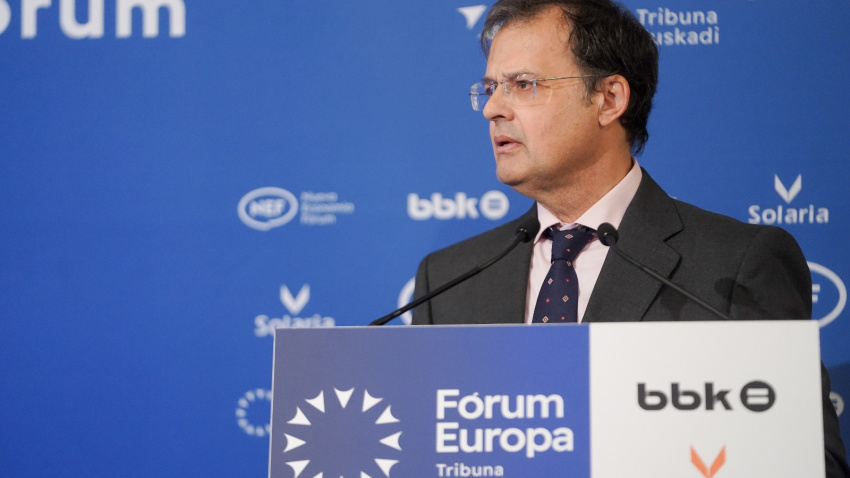 El consejero de Salud, Alberto Martínez, ha acudido al Forum Europa 2 de Bilbao