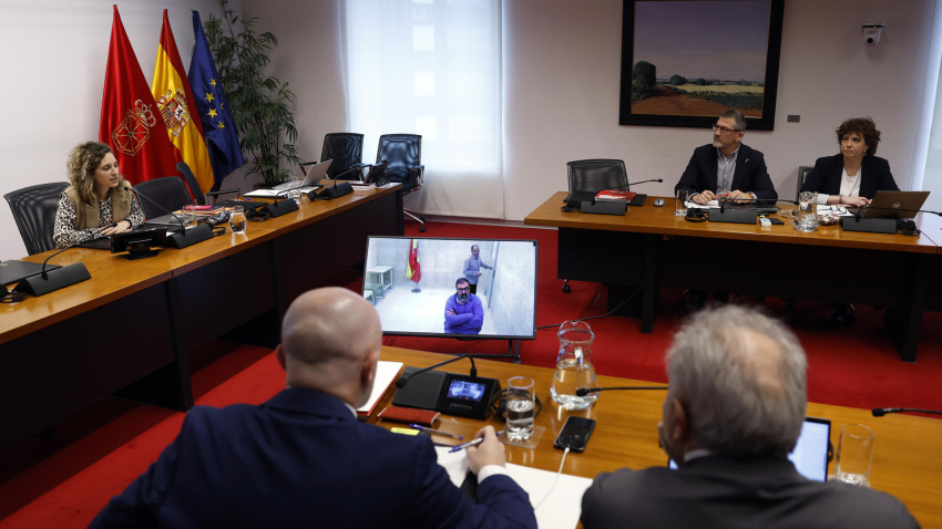 El exasesor ministerial Koldo García ha intervenido en la Comisión de Investigación sobre licitación de obras públicas que se celebra en el Parlamento de Navarra