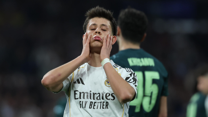 El jugador turco del Real Madrid Arda Guler durante en el encuentro correspondiente a la ida de los octavos de final de la Liga de Campeones que Real Madrid y Manchester City disputan este miércoles en el estadio Santiago Bernabéu