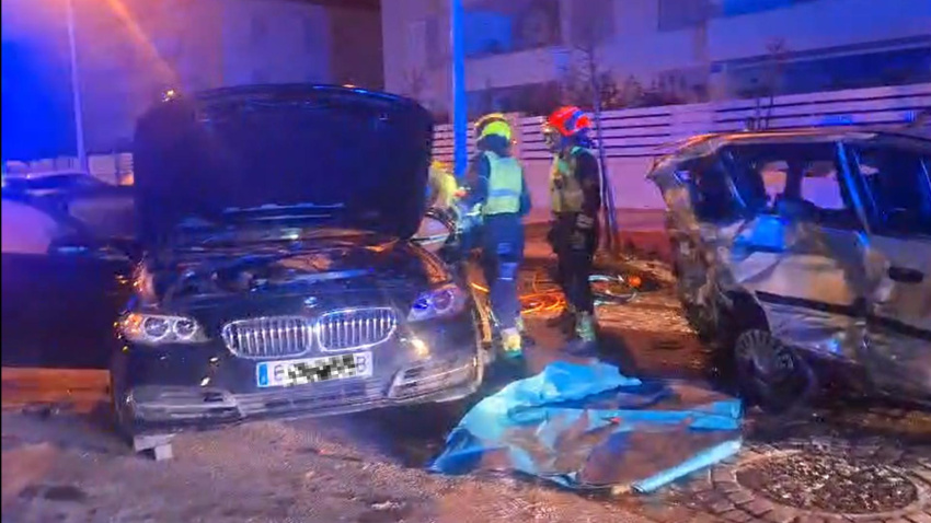 Un brutal accidente en Xàbia deja cinco heridos tras estrellarse contra varios coches