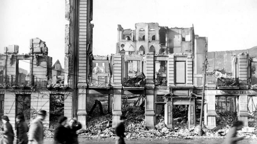 Incendio de Santander. Fachada de la primera tienda, destruida en el incendio