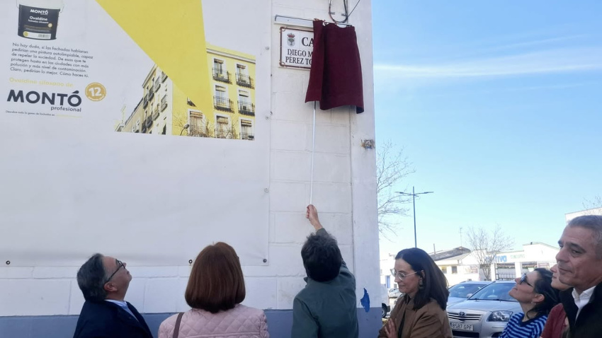 Acto de descubrimiento de la calle Diego Manuel Pérez Torrado