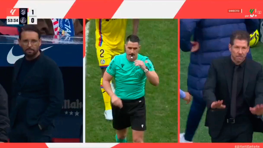 Momento del VAR en el Atlético-Getafe por la expulsión a Abqar