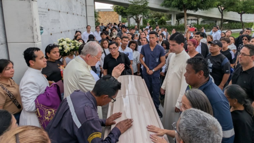 Entierro del padre Pedro Anzoategui