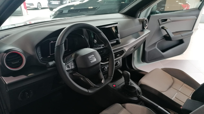 El interior de Arona e Ibiza tiene unos excelentes acabados