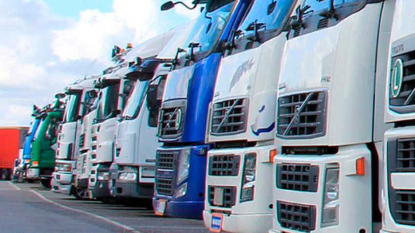 El sector del camión sufre el aumento del precio del combustible con preocupación