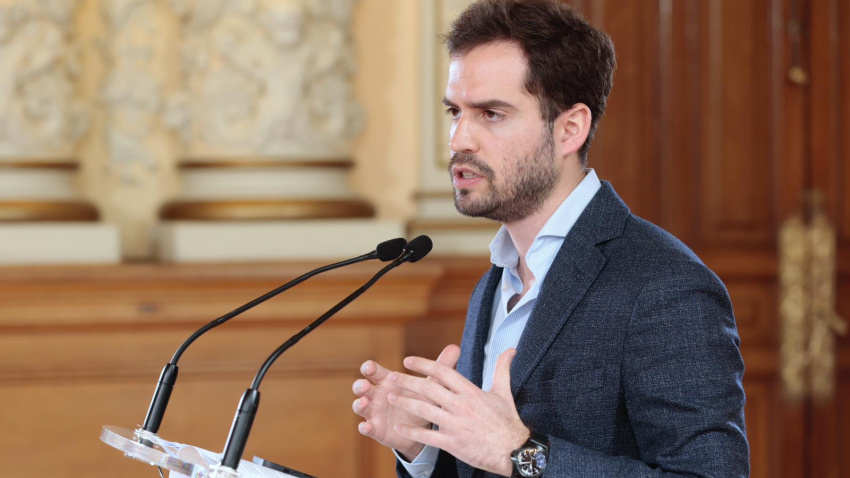 El concejal de Servicios Sociales, Rodrigo Nieto, presenta el nuevo protocolo antiagresiones