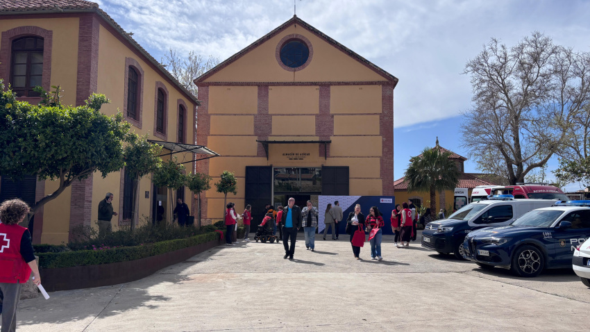 El empleo se abre paso en Motril: la feria de Cruz Roja reúne a más de 900 personas en busca de una oportunidad