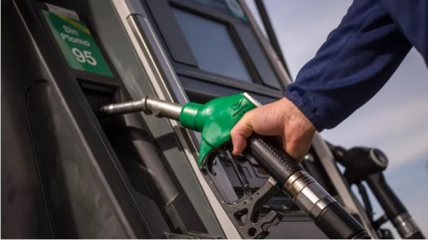 La gasolina ha bajado una media de 20 céntimos el litro
