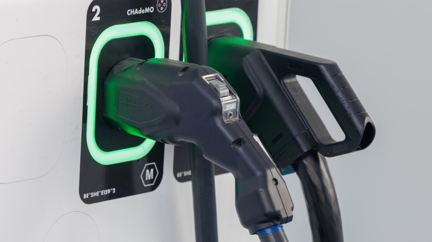 Un centro de movilidad Shell para la carga de vehículos eléctricos.