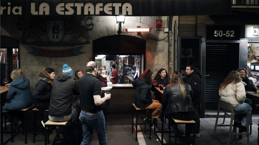 Establecimiento de hostelería de la calle Estafeta de Pamplona.