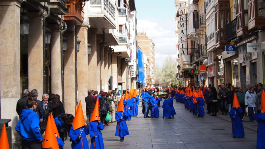 Procesión infantil del Colegio Divino Maestro de Palencia