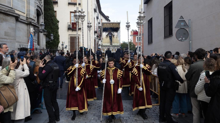 Cuerpo de acólitos de la Hermandad de los Estudiantes de Madrid