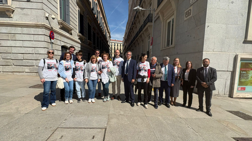 En el exterior del Congreso de los Diputados