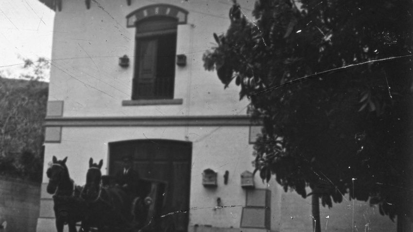 Cochera del Palacio de Eduardo Entrala