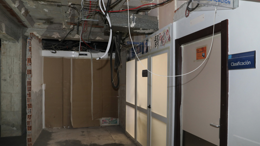 En la imagen, intervención en lo que era la sala de espera de Urgencias del Hospital Universitario Río Carrión