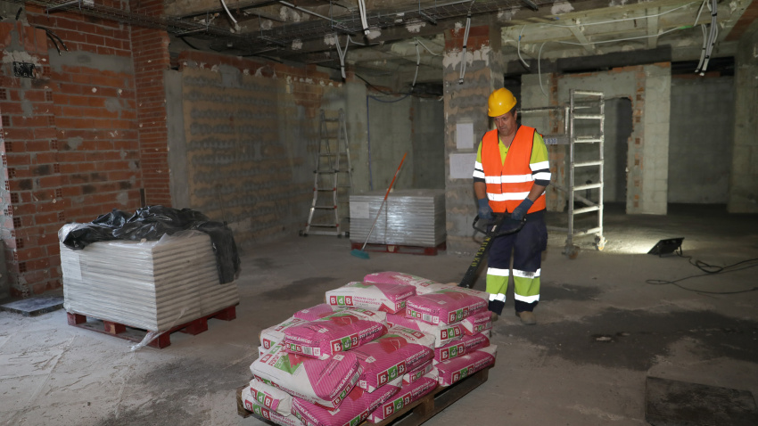 En la imagen, intervención en lo que era la sala de espera de Urgencias del Hospital Universitario Río Carrión