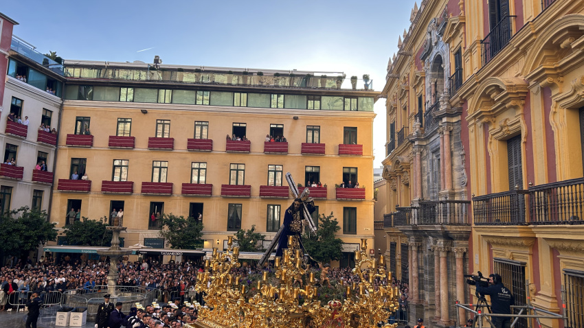 Trono de Nuestro Padre Jesús El Rico durante el acto de liberación