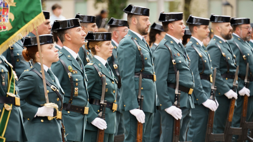Aunque todavía son "muy poquitas", hay mujeres "en todas las escalas" del Cuerpo