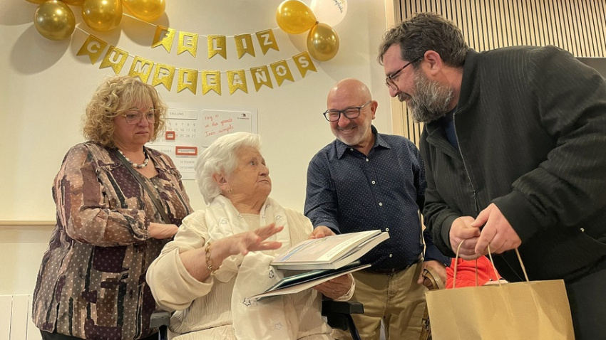 Inés Fernández Angulo va néixer a Jaén i va créixer amb quatre germans, amb qui sempre va mantenir una excel·lent relació.