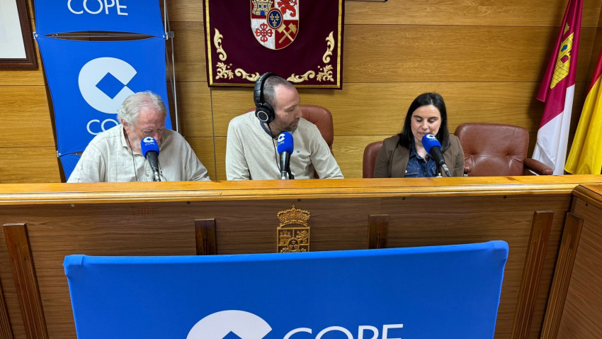 Alcaldes de Alamillo y Chillón, Ángel Alcalde y Manuela Escudero, respectivamente