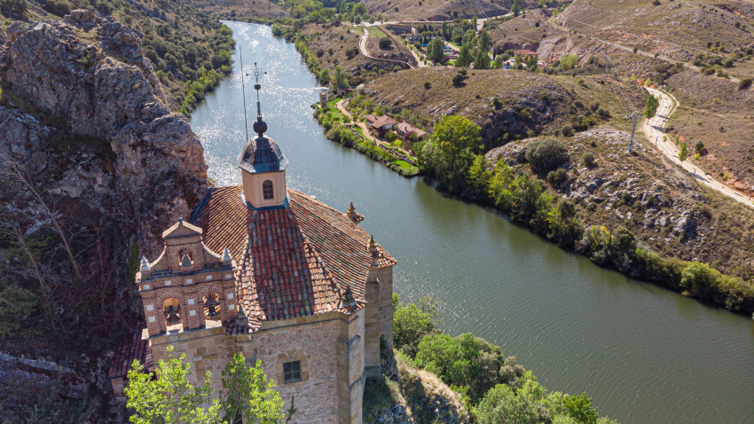 La ermita de san Saturio es uno de los monumentos más visitados por los turistas que acuden a Soria
