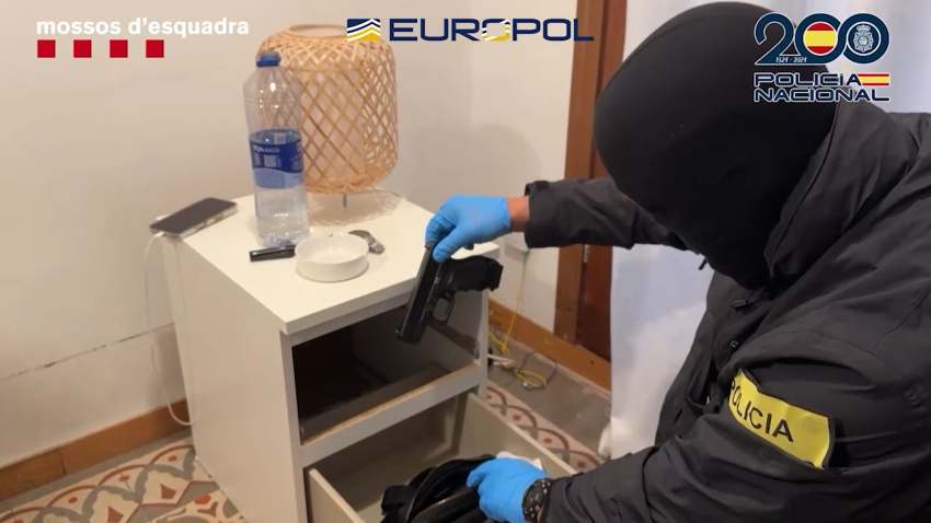 Armas incautadas en la intervención policial