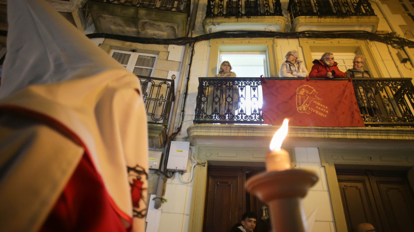 Viveiro, Lugo. Semana Santa de Viveiro, declarada de interés turístico internacional. Procesión del Prendimiento, que consta de cinco pasos.