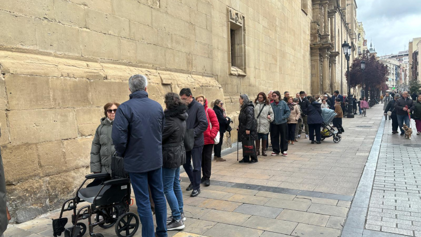 La capilla se ha abierto para dar comienzo a la veneración pública