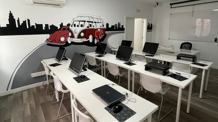 Entrevista Javier Mateos, profesor de la Autoescuela Trébol