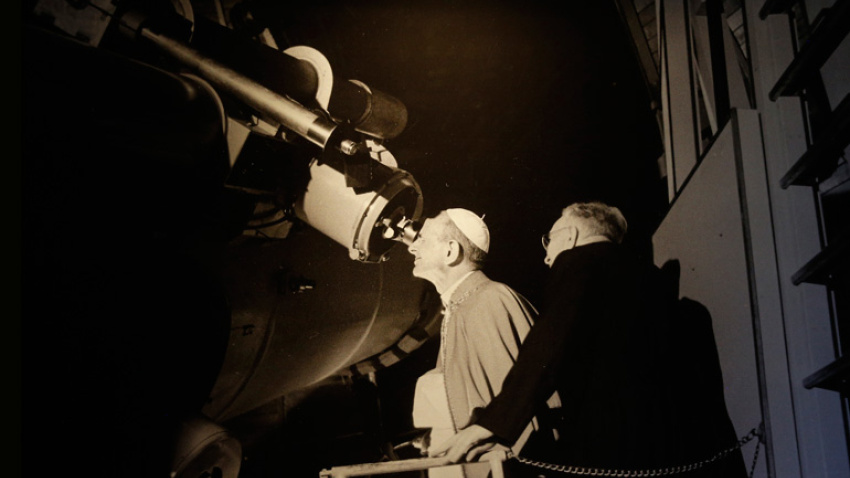 San Pablo VI en el observatorio del Vaticano