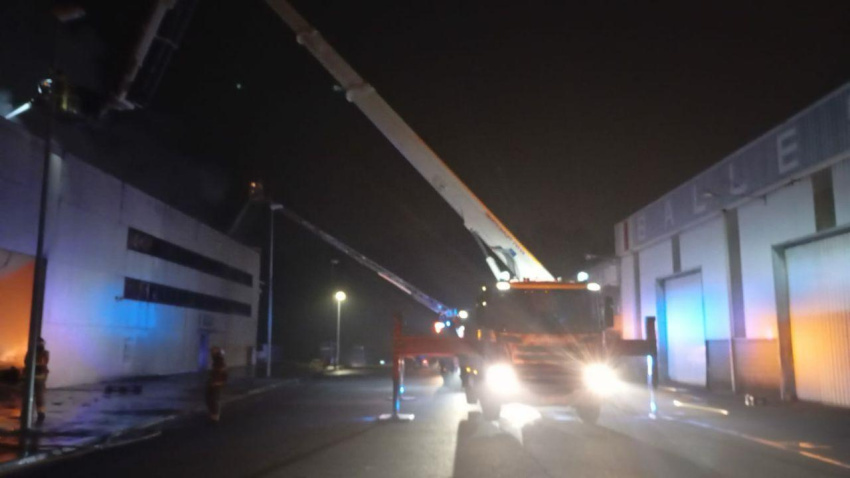 Incendio en la multinacional Trison (Sada, A Coruña)