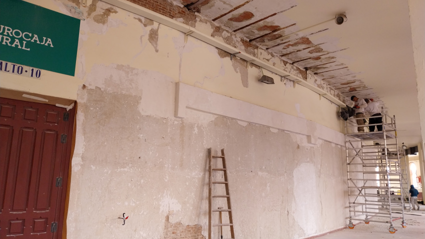 Trabajos de rehabilitación en las galerías interiores del coso venteño