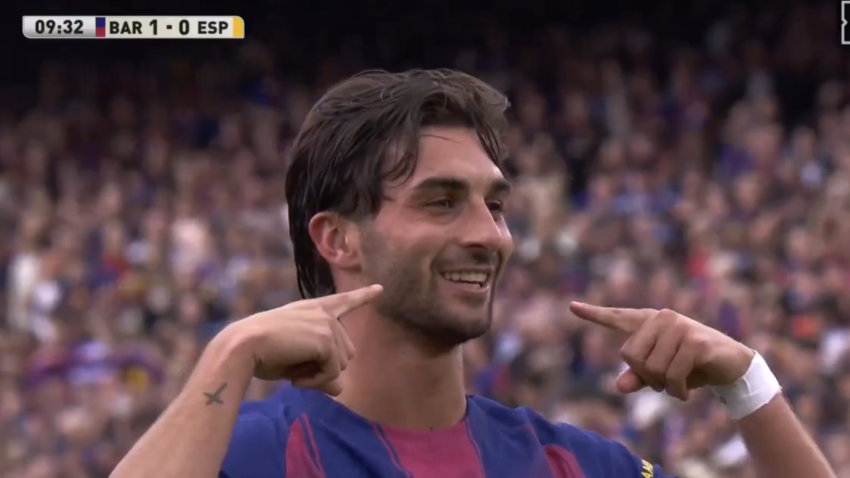 Celebración de Ferran Torres tras su gol, en el Barcelona - Espanyol