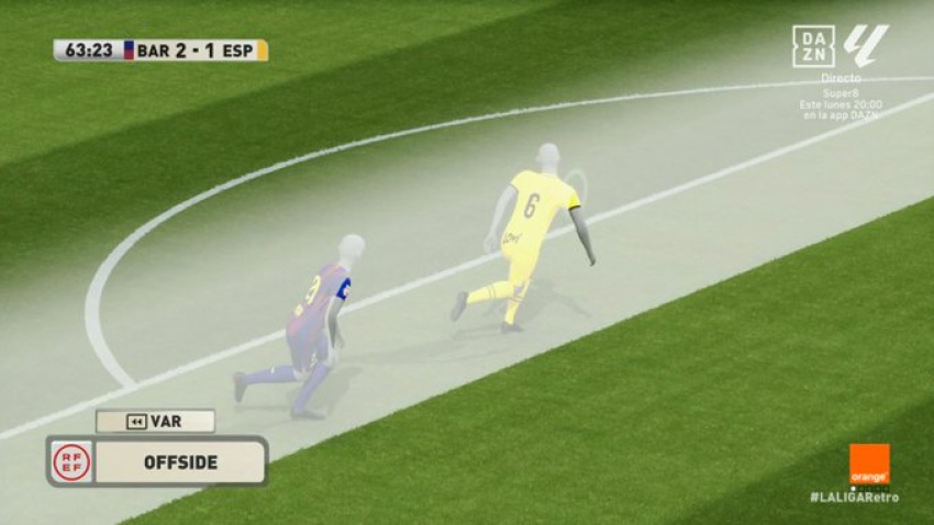 Fuera de juego milimétrico de Eric García, en el Barcelona - Espanyol